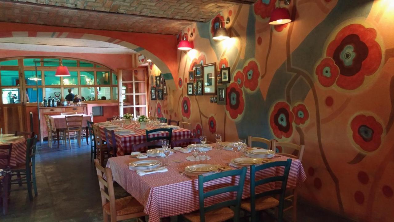 I Conti della Serva Cinzano Esterno foto