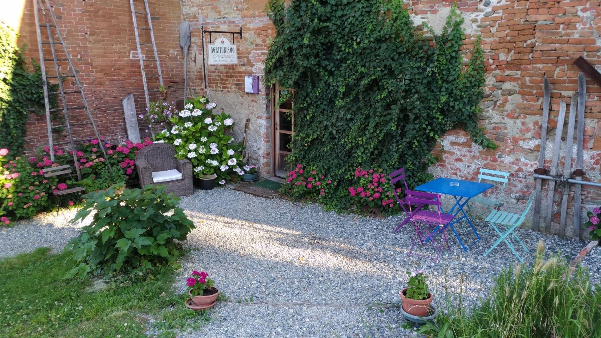 I Conti della Serva Cinzano Esterno foto