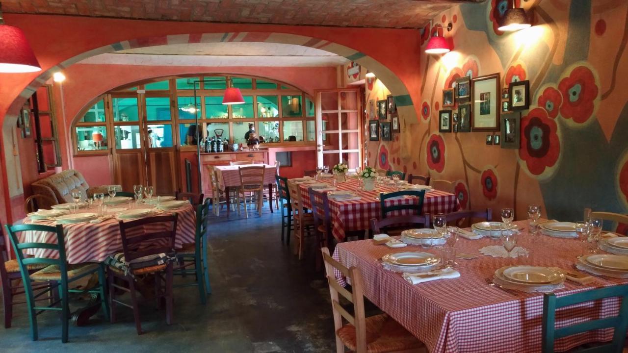 I Conti della Serva Cinzano Esterno foto