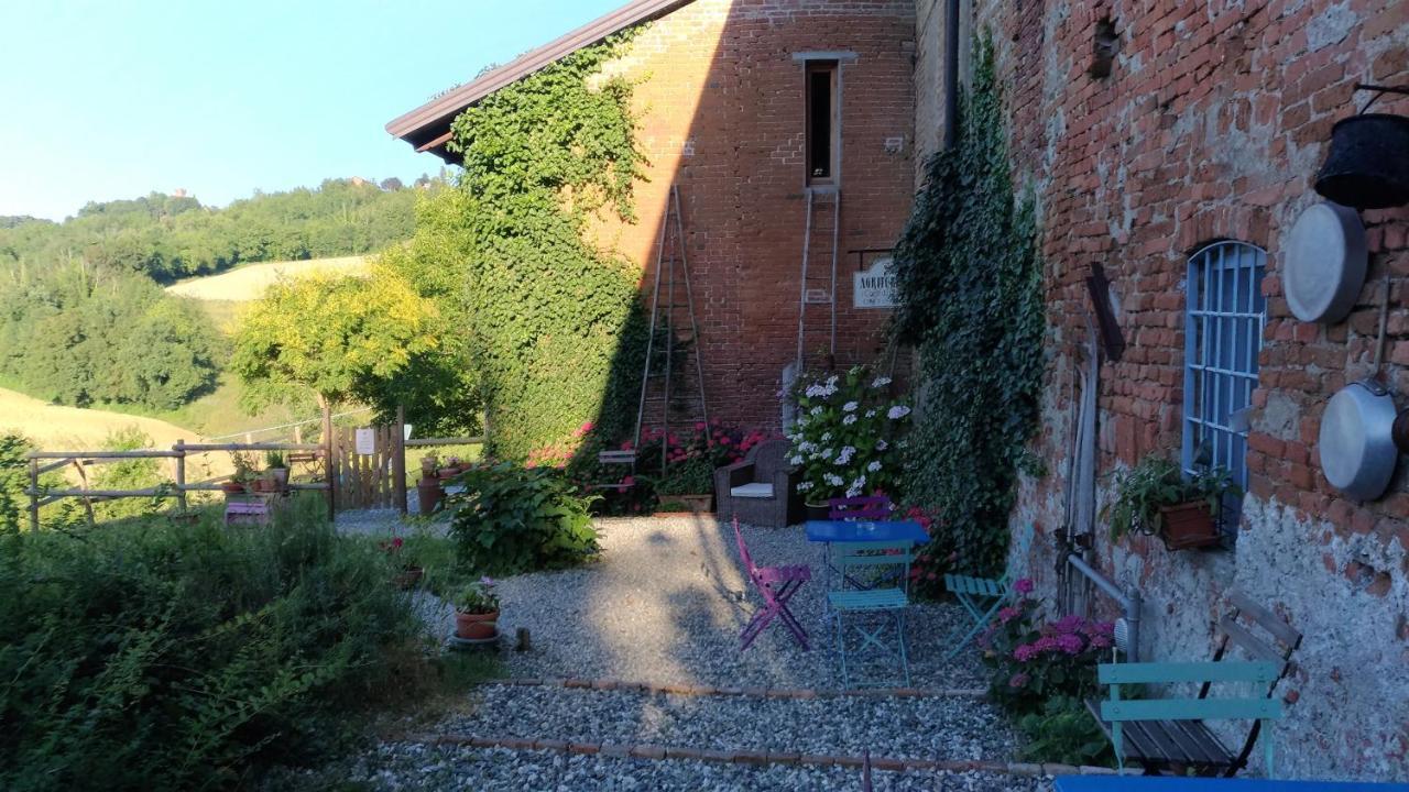 I Conti della Serva Cinzano Esterno foto